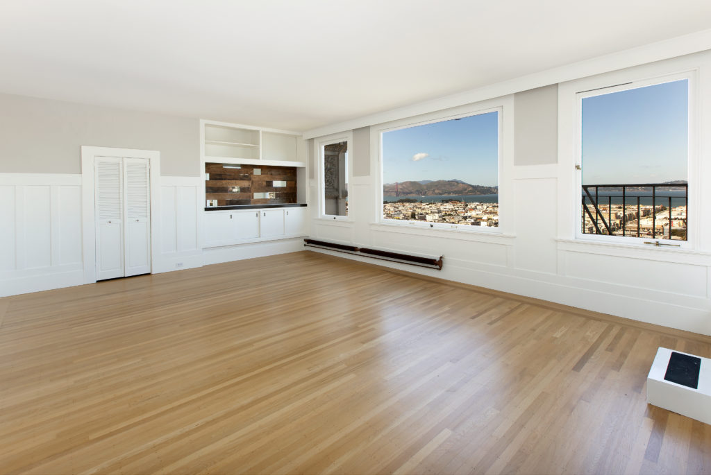 Penthouse with Views – Pacific Heights — photo 1 of 11