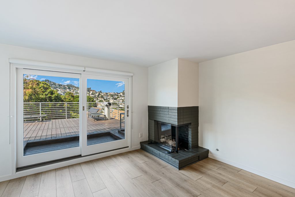 Modern Full Floor Flat – Dolores Heights — photo 1 of 32